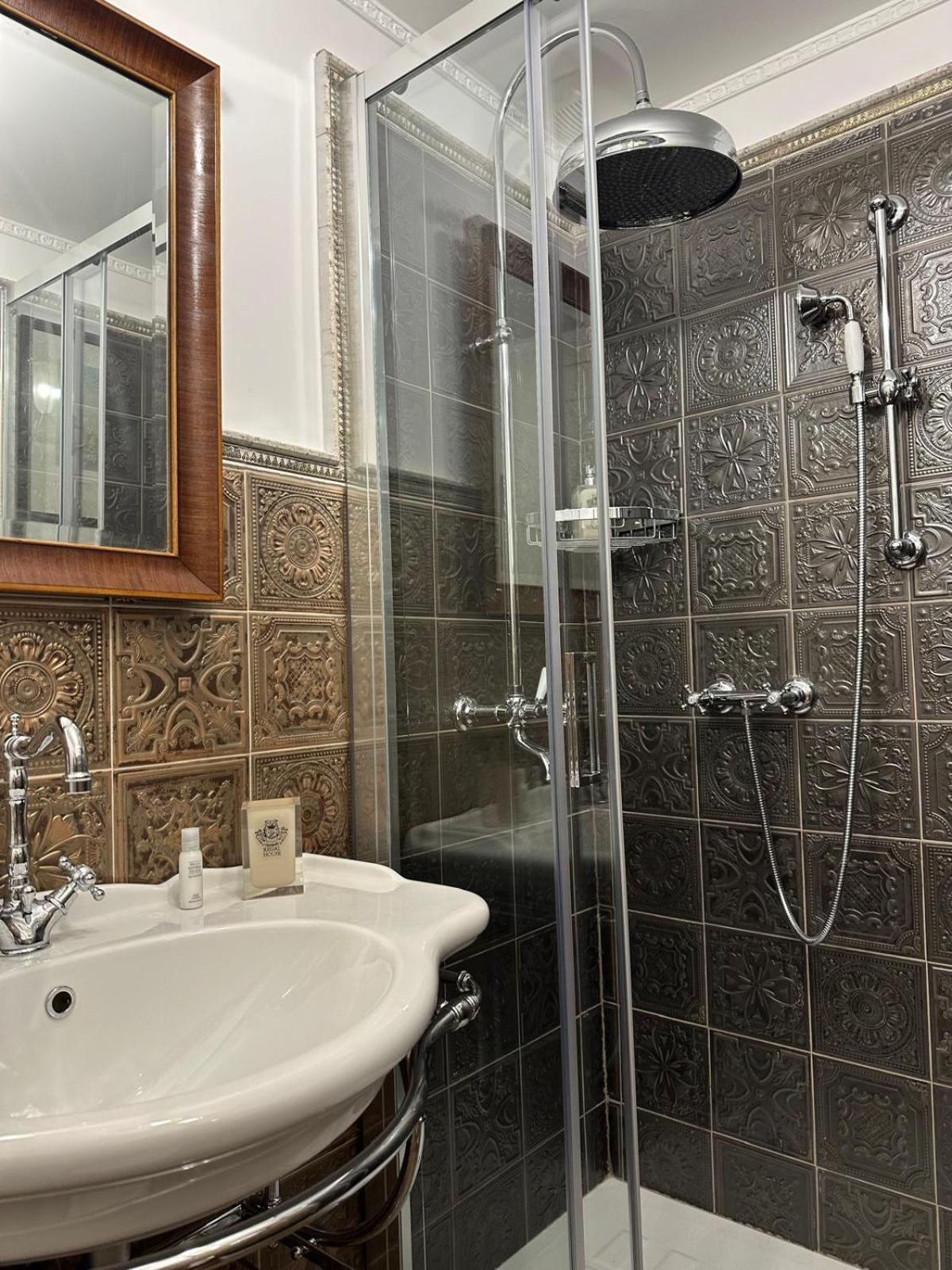 Regal House Anzio Manetti 16 호텔 외부 사진